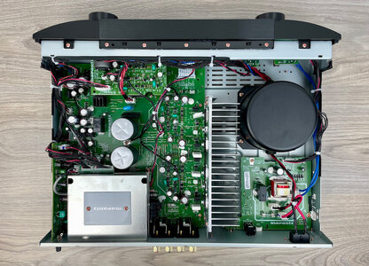 marantz_pm6007_innenraum[1].jpg