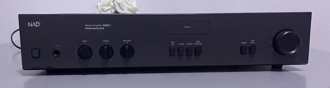 NAD 3220PE.jpg