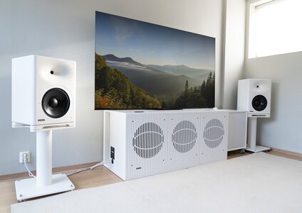 Norwegian_Home_Install_PR_Image_1.jpg
