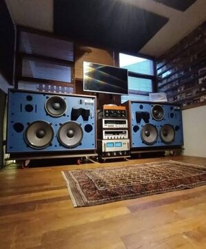 jbl 517791561_1037883721837535_67754391136761962_n.jpg